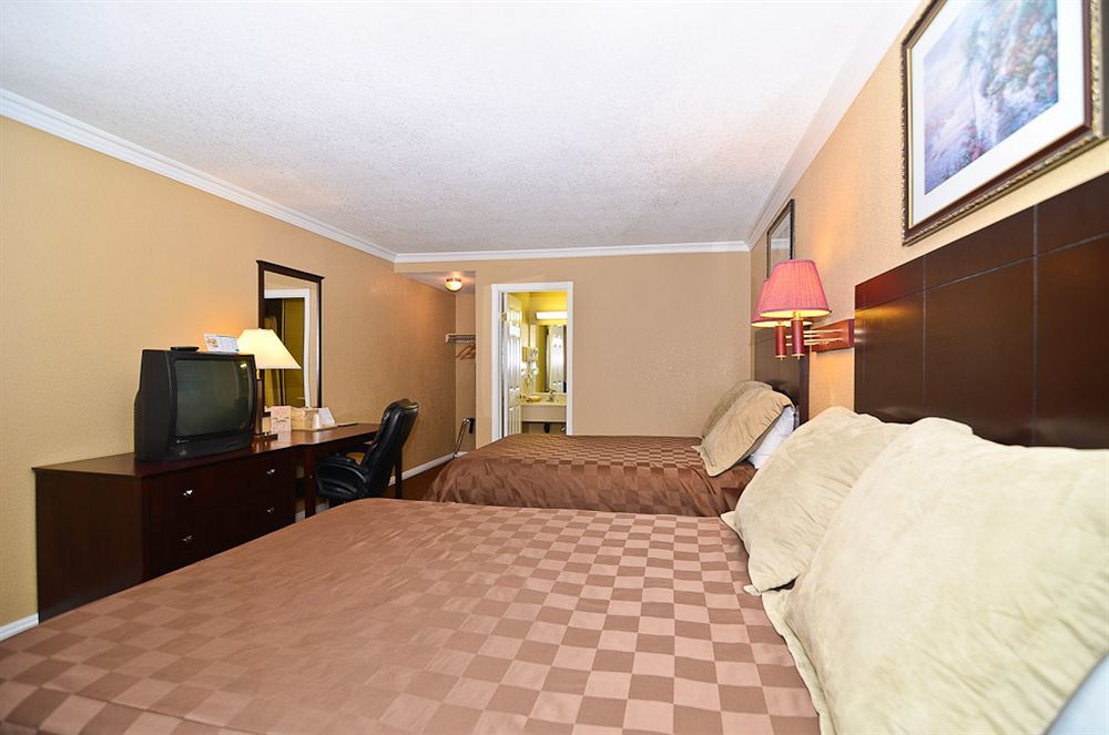 Santa Clarita Motel - Near Six Flags Magic Mountain - Valencia Dış mekan fotoğraf